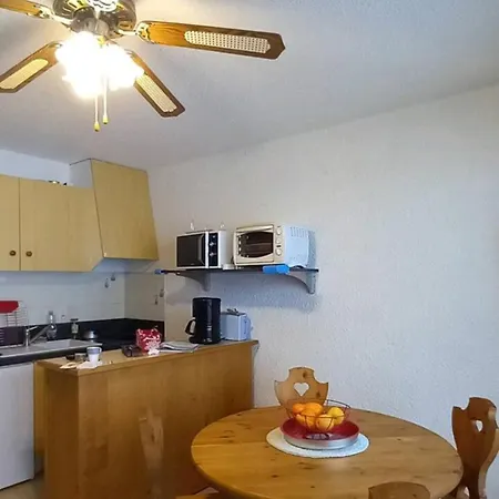 Pour 4 Personnes à Les Mémises Apartamento Thollon-les-Memises
